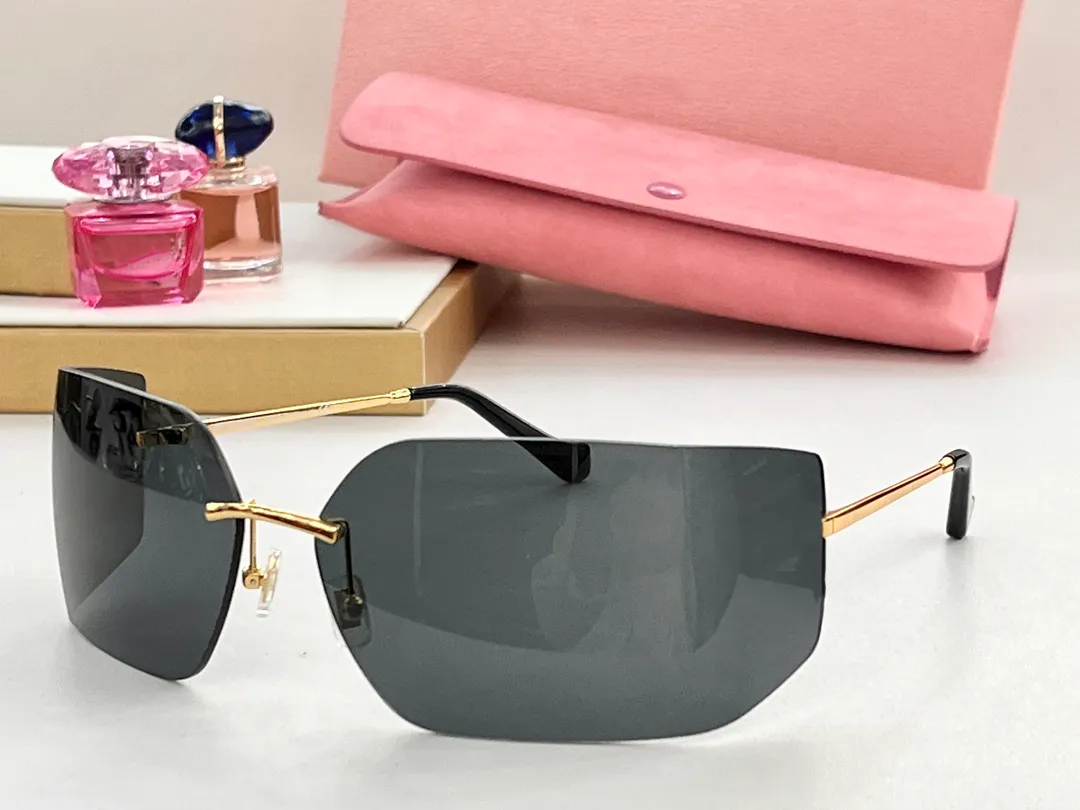 Meilleurs Prix De Gros Lunettes De Soleil Pour Femmes Designers Dété 54Y Style Anti Ultraviolet Rétro Plaque Sans Cadre Mode Lun